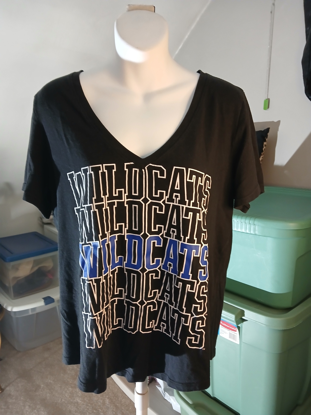 PINK Victoria's Secret Black V‑Neck 'Wildcats' Tee University Of Kentucky Large